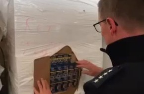 ZOLL-H: Zigaretten statt Handl&auml;ufe/Zoll stellt 5,6 Millionen unversteuerte Zigaretten in Bremen sicher